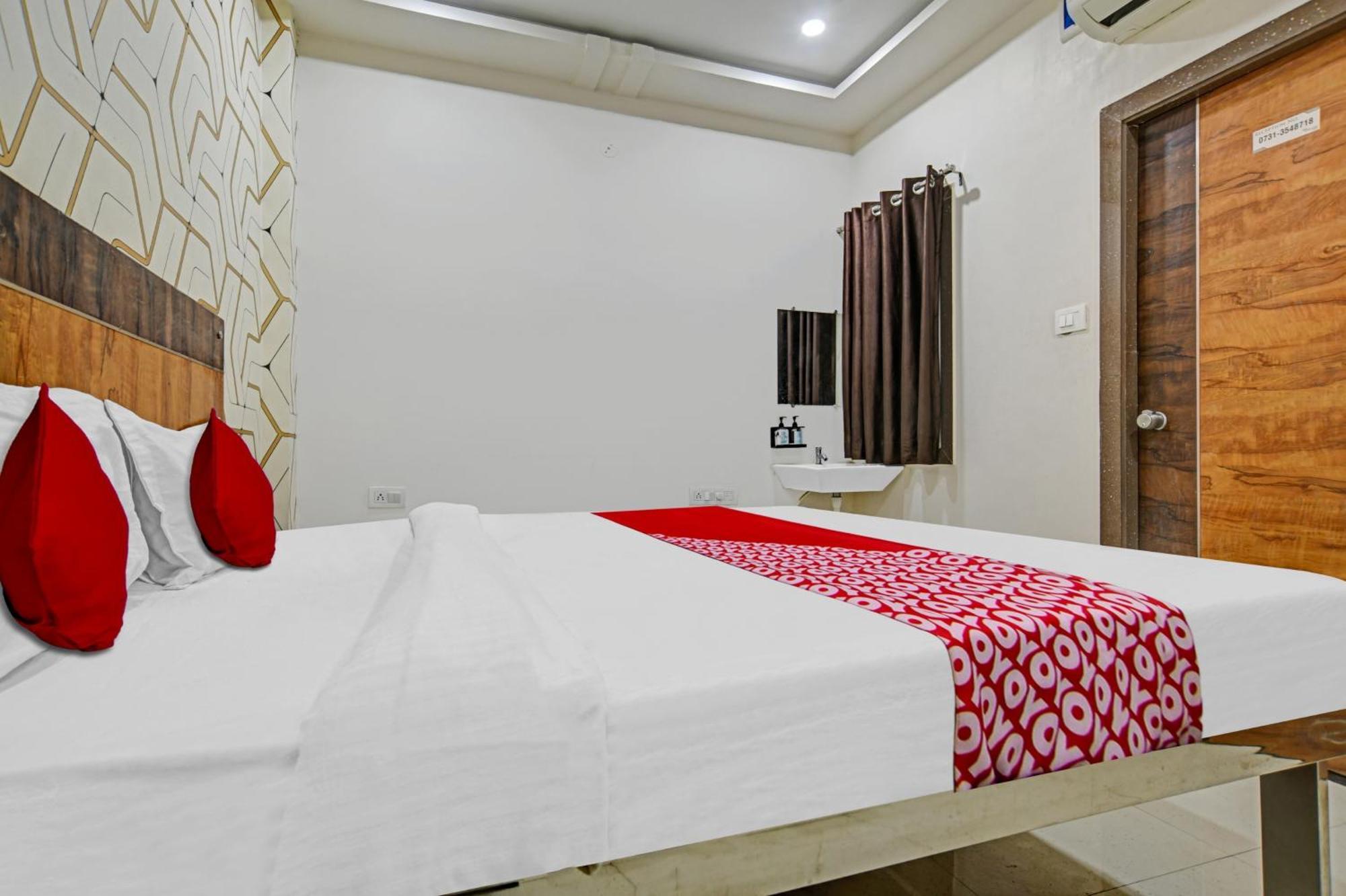Hotel O Blue Wings Индаур Экстерьер фото